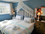 Loft bedroom 2 with king or twin beds